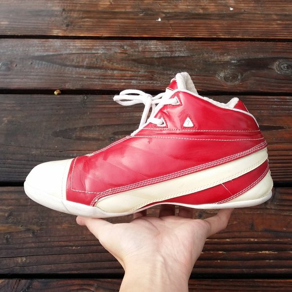 Rare Men Converse Dwyane Wade 1.3 Mid Christmas Candy Cane Basketball Sneakers main image 4